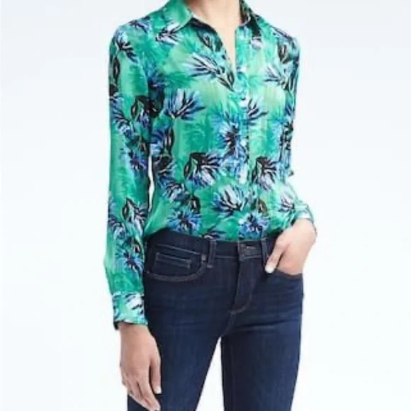 BANANA REPUBLIC DILLON BLOUSE-SIZE PETITE SMALL - Picture 1 of 4